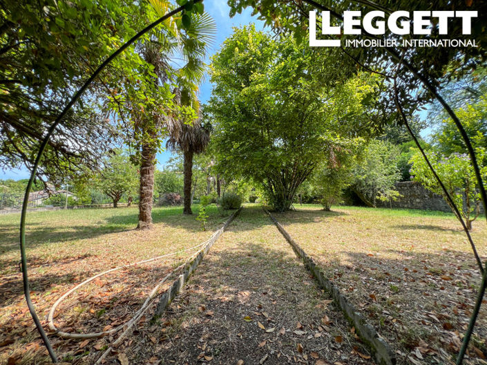 Image No.1-6 Bed House for sale