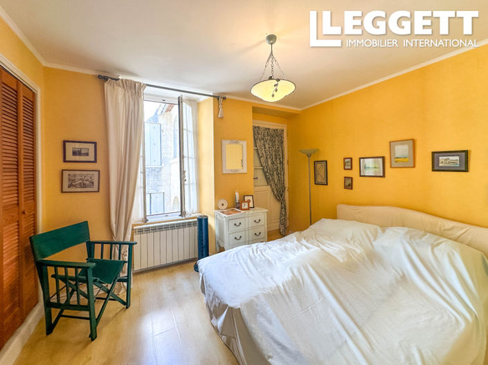 Image No.6-5 Bed House for sale