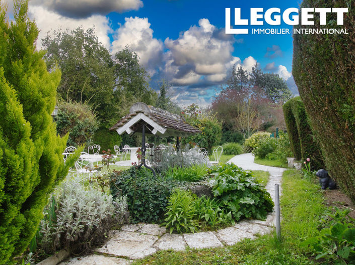 Image No.5-25 Bed Commercial for sale