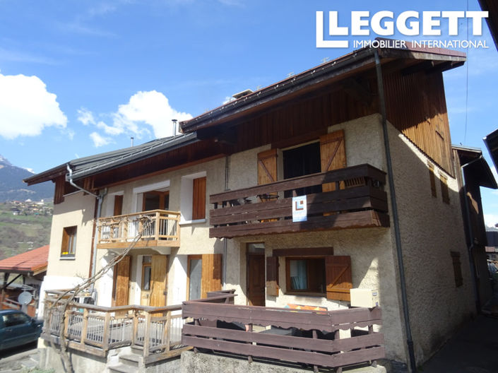 Image No.1-3 Bed House for sale
