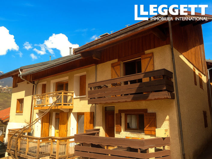 Image No.1-3 Bed House for sale