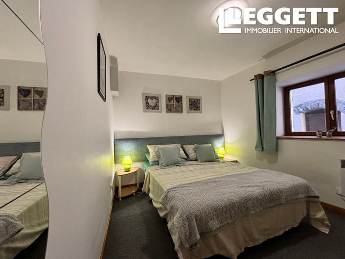 Image No.6-3 Bed House for sale