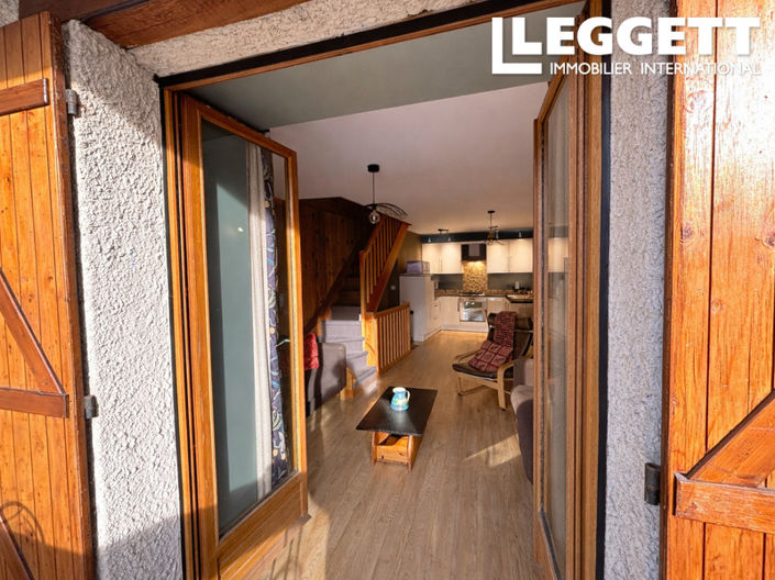 Image No.6-3 Bed House for sale