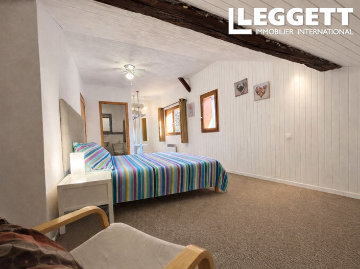 Image No.9-3 Bed House for sale