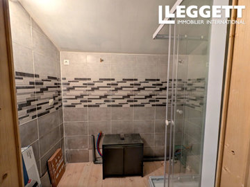 ahr0chm6ly9jzg4uagvzdglhlmltbw8vaw1hz2uvvevom