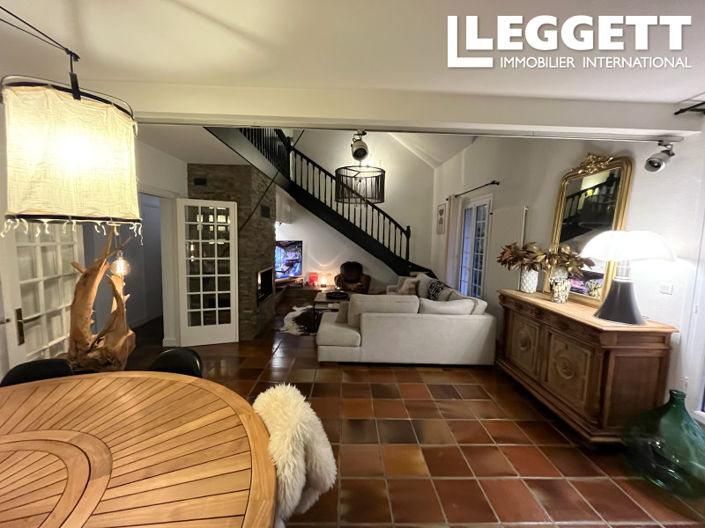 Image No.3-6 Bed House for sale