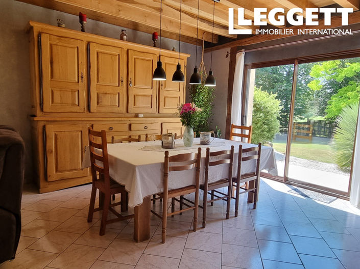 Image No.10-4 Bed House for sale