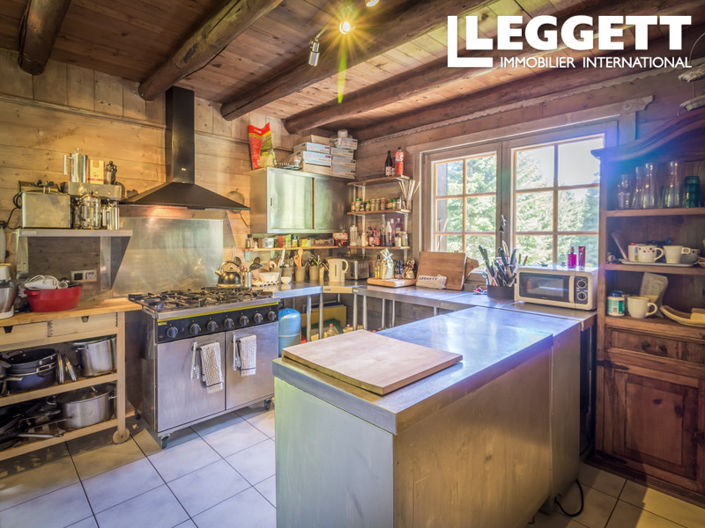 Image No.10-5 Bed House for sale