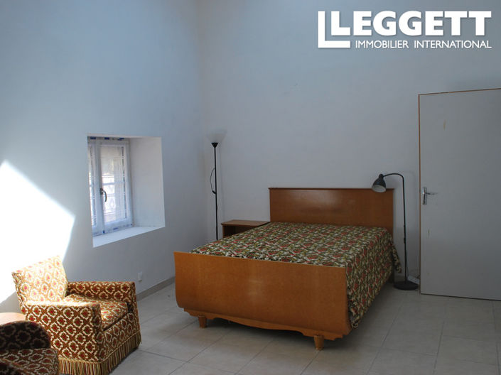 Image No.6-4 Bed House for sale