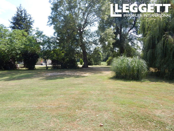 Image No.2-Commercial de 11 chambres à vendre à Monbahus