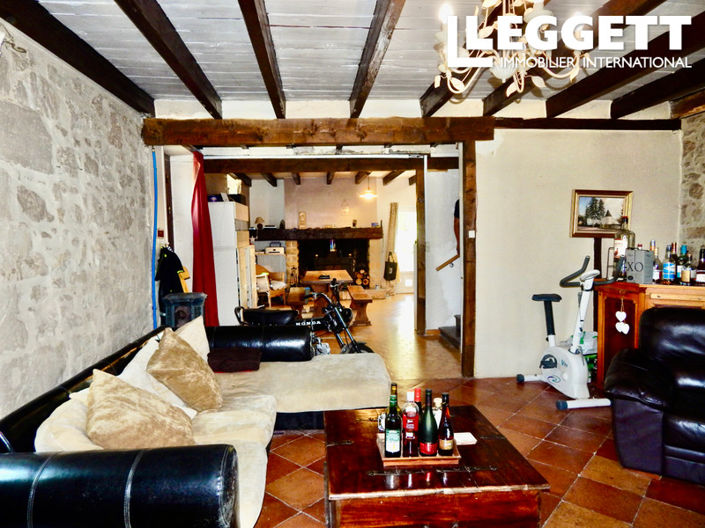 Image No.6-Commercial de 11 chambres à vendre à Monbahus