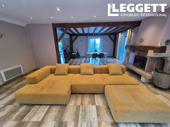 Image No.10-4 Bed House for sale