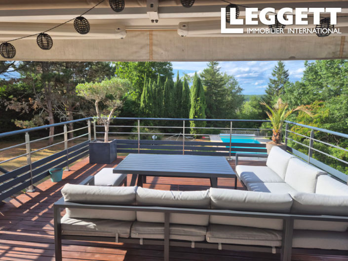 Image No.2-4 Bed House for sale