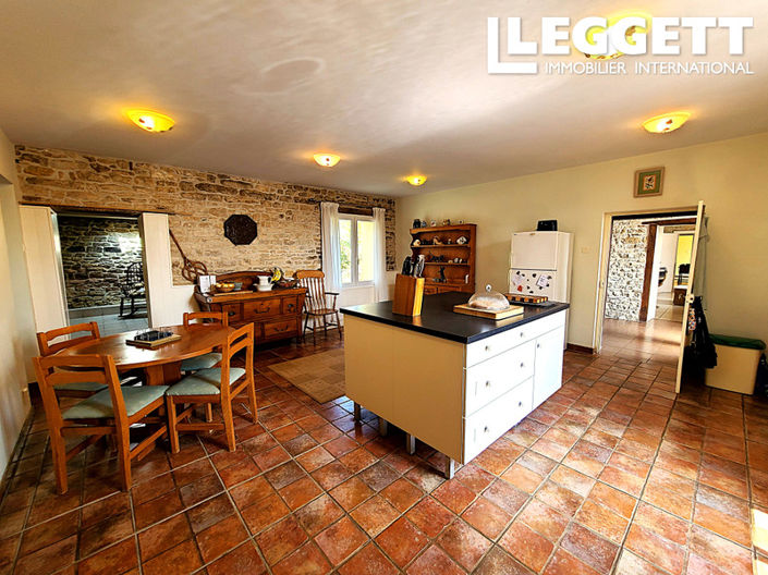 Image No.3-4 Bed House for sale