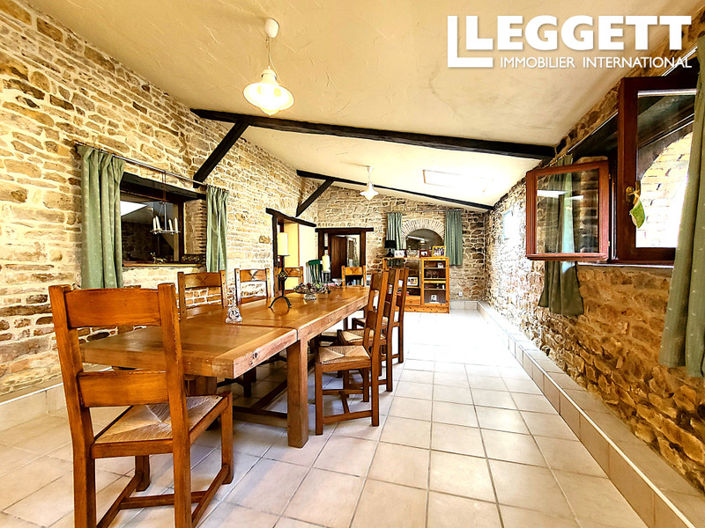 Image No.6-4 Bed House for sale