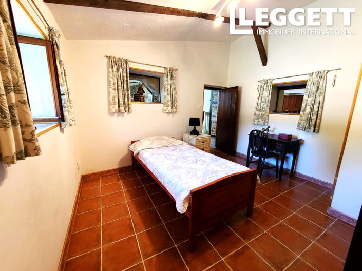 Image No.9-4 Bed House for sale