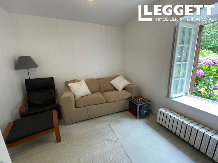 Image No.6-6 Bed House for sale