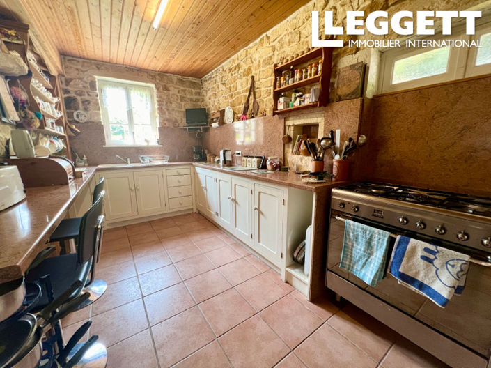 Image No.6-3 Bed House for sale