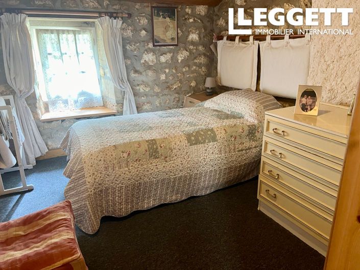 Image No.9-3 Bed House for sale