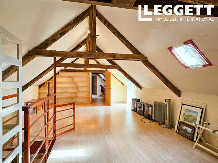 Image No.8-4 Bed House for sale