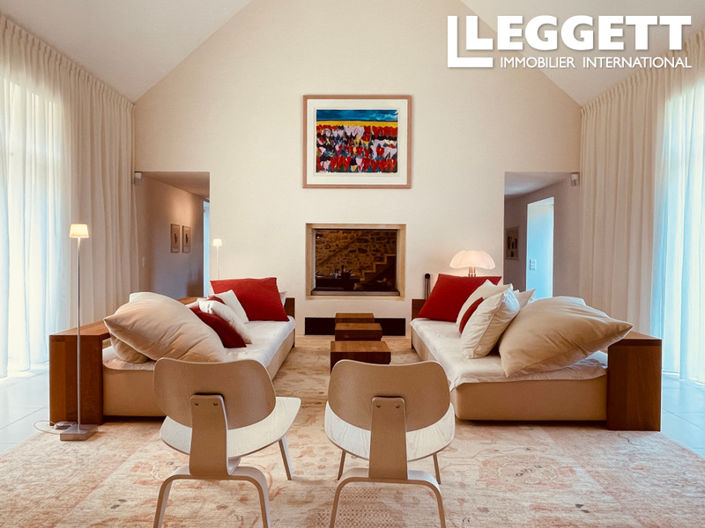 Image No.4-8 Bed House for sale