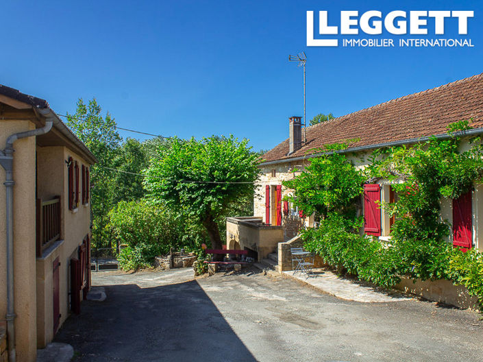 Image No.1-4 Bed House for sale