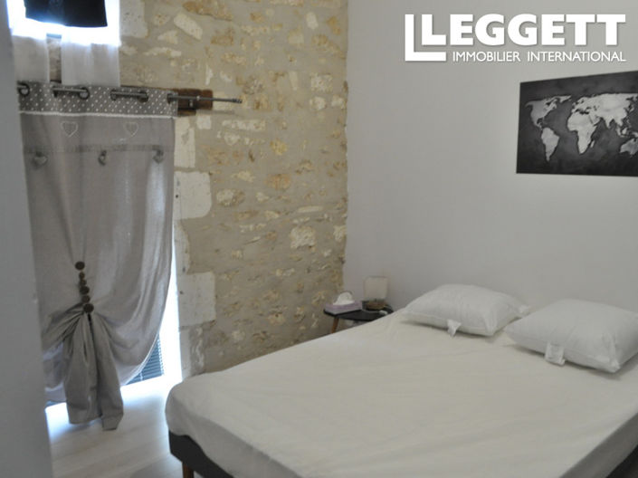 Image No.5-8 Bed House for sale