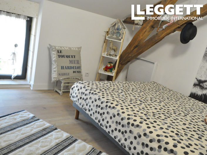 Image No.9-8 Bed House for sale