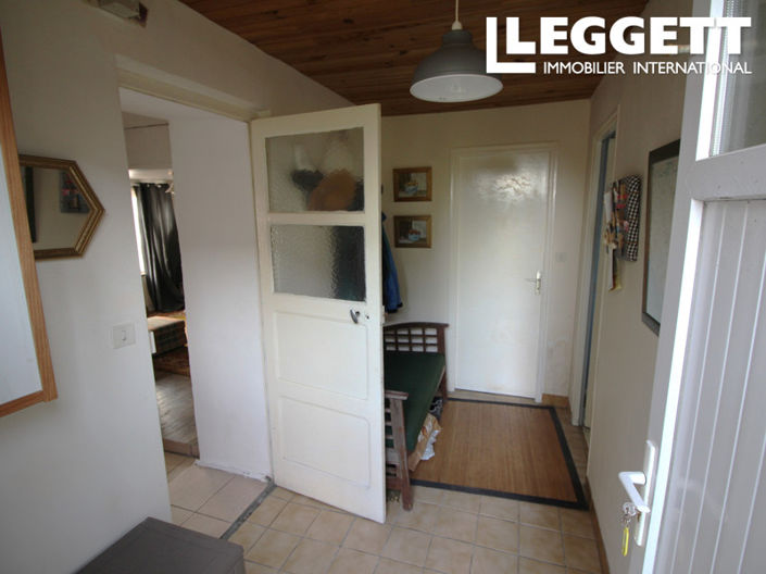 Image No.4-2 Bed House for sale