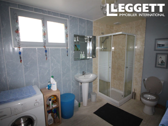 Image No.5-2 Bed House for sale