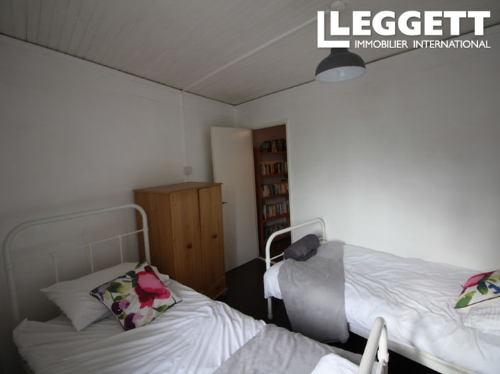 Image No.9-2 Bed House for sale