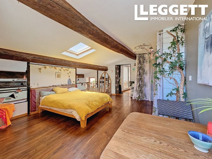 Image No.3-4 Bed House for sale