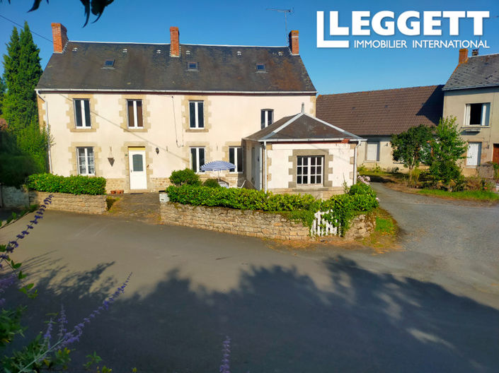 Image No.1-4 Bed House for sale