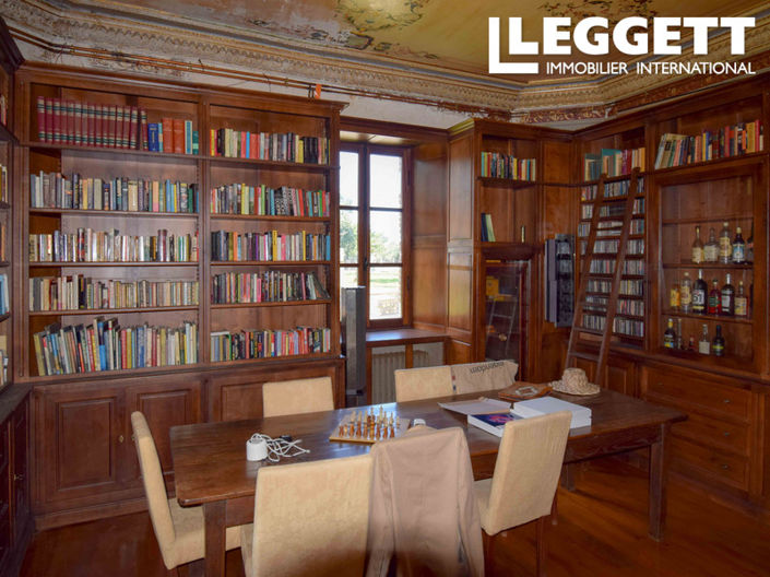 Image No.5-11 Bed Chateaux for sale