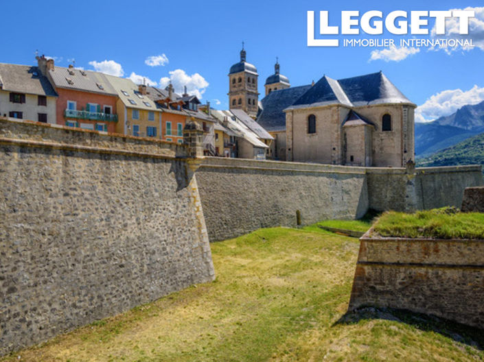 Image No.3-3 Bed Apartment for sale