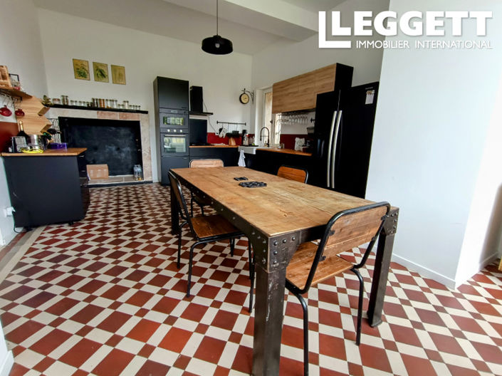 Image No.3-4 Bed House for sale