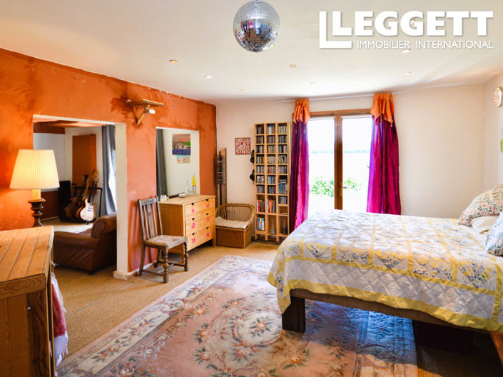 Image No.4-9 Bed House for sale