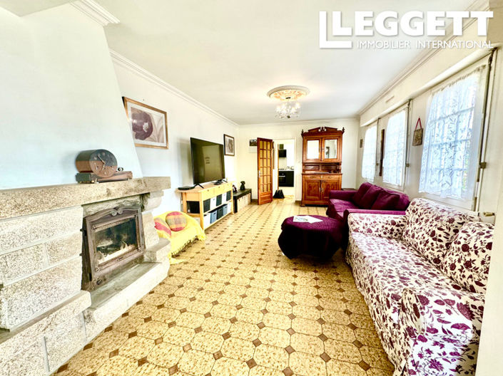 Image No.6-7 Bed House for sale