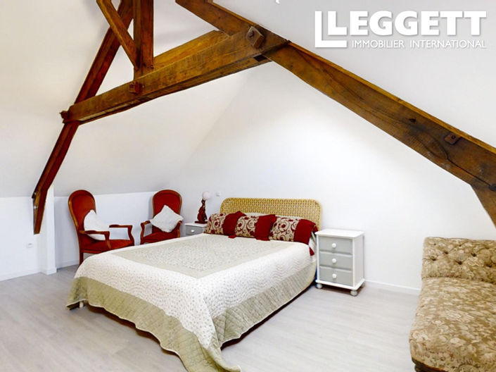 Image No.9-7 Bed House for sale