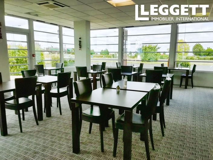 Image No.10-24 Bed Commercial for sale