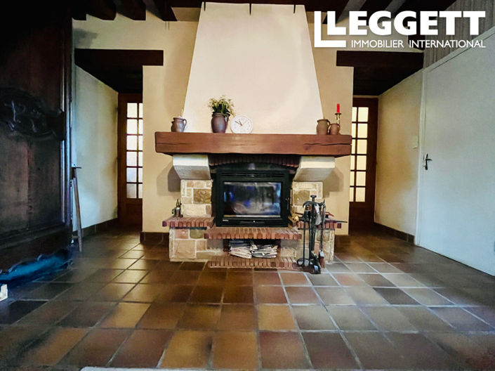Image No.10-3 Bed House for sale