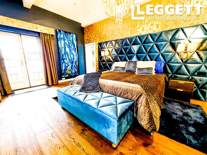 Image No.7-Maison de 9 chambres à vendre à Chenon