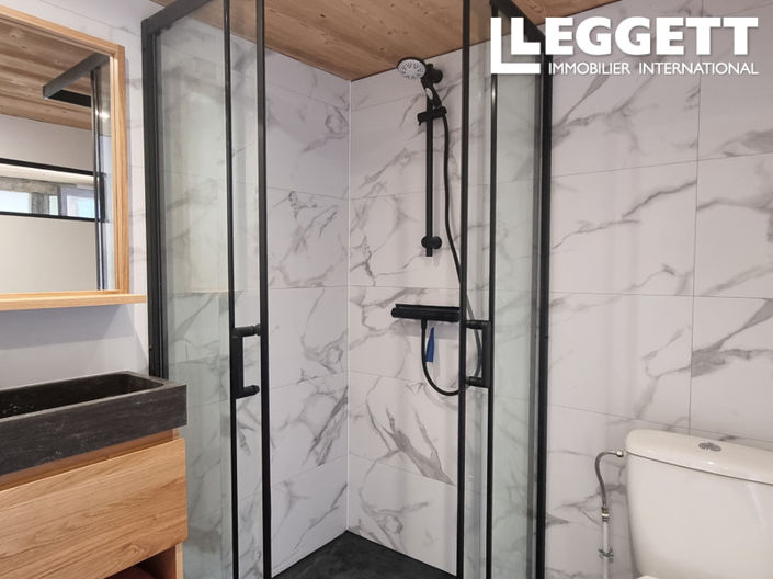 Image No.10-1 Bed House for sale