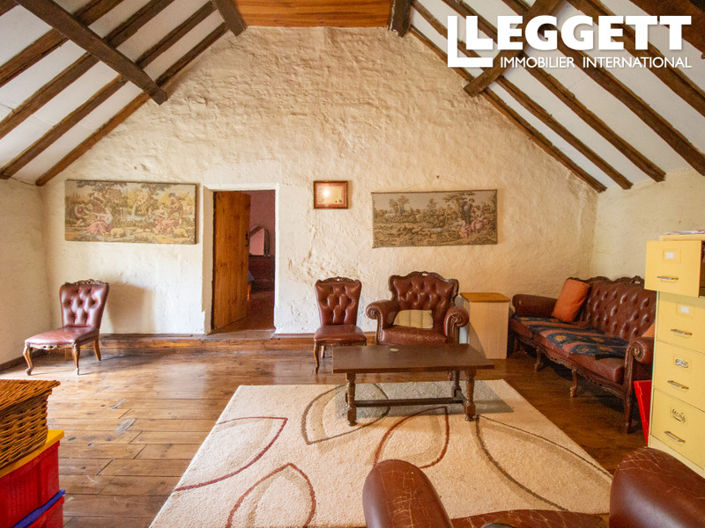 Image No.6-3 Bed House for sale