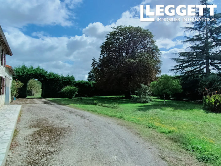 Image No.3-4 Bed House for sale