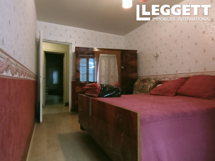 Image No.9-4 Bed House for sale