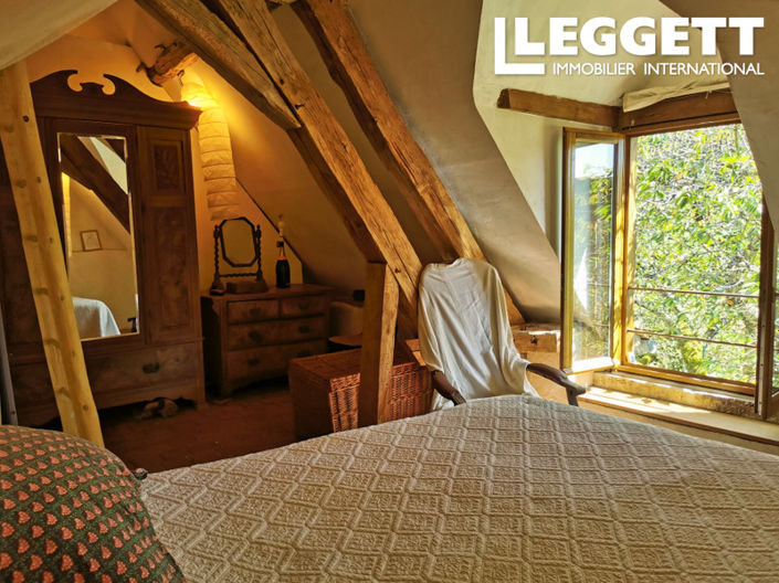 Image No.8-4 Bed House for sale