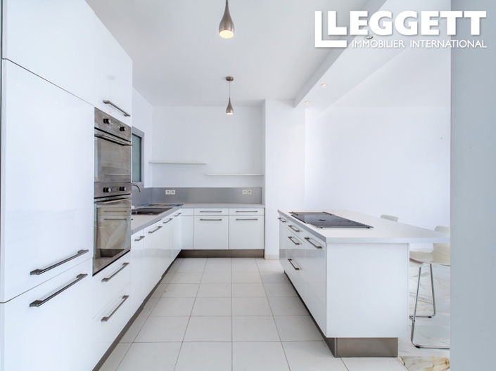 Image No.5-3 Bed Apartment for sale