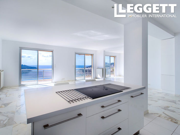 Image No.7-3 Bed Apartment for sale