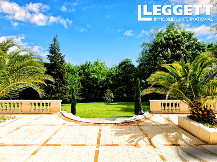 Image No.8-5 Bed Chateaux for sale